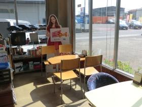 決して広くは無いですが、落ち着けるように工夫しております。