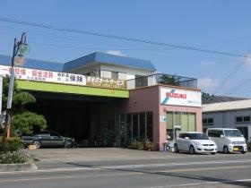 店舗正面です。現在壁面の色がちょっと変わりました♪