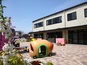 保育室前テラス
