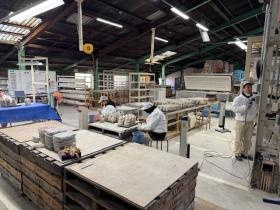 作業風景です！みなさん仕事に集中しています！！