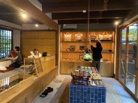 自分たちの手で作られた商品を自分たちの手で販売できます。