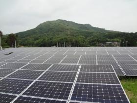 一時期より下火になりましたが、ソーラー工事も続けています。