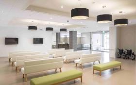 春光会記念病院 待合室