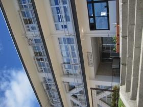 高蔵寺まなびと交流センター外観（旧藤山台東小学校校舎）