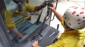 作業風景 艤装（内装）