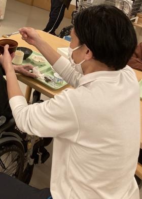 食事介助