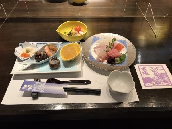 ホールスタッフ（スキルは一切不問）