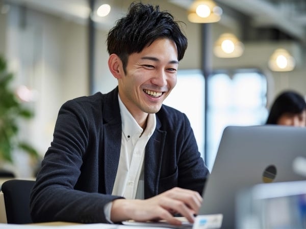 最長半年後に正社員へ！3～6ヶ月間の派遣期間を経て、ご本人と派遣先企業様の双方合意のもと正社員として直接雇用となります。