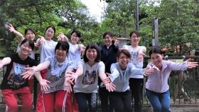 職員写真です。みんな和気アイアイ楽しく仕事しています。