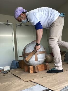 （有）安藤煙火店 ２０号玉仕込み作業