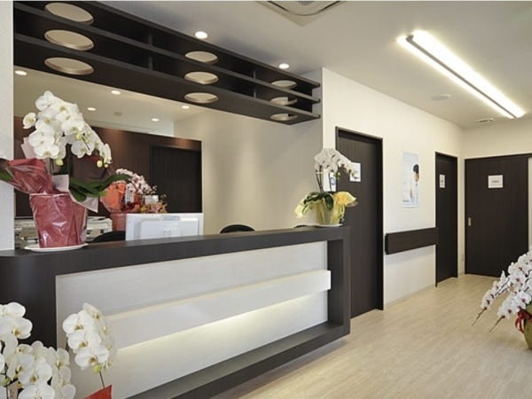 こちらのカウンターで患者様に対応していただきます。