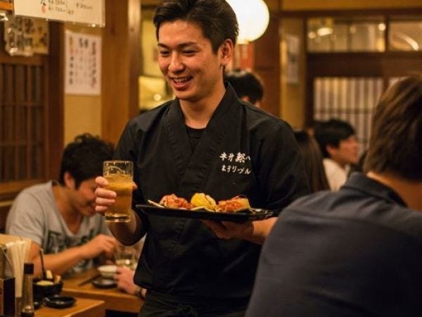 居酒屋さんでのホール＆キッチンスタッフのお仕事です☆