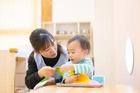 ピアノスキル不要！リトミック講師が巡回しています