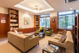 エントランスラウンジ