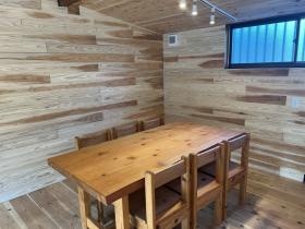 打ち合わせテーブル