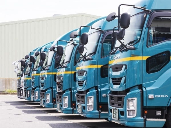 住宅建材配送3tユニックドライバー（交通費支給あり・未経験OK）