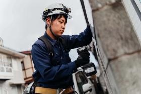 ４年目 先輩社員 山形市内看板工事