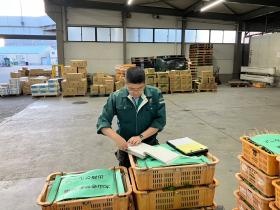 商品の検品を行います