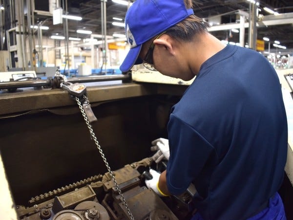 製造設備メンテナンス、定期点検、トラブル時の修理対応、設備不良の未然防止等を行っていただくお仕事です！