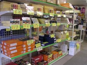 店内（商品棚）