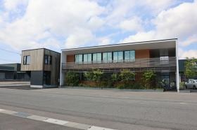 本社は新潟県燕市にあります。