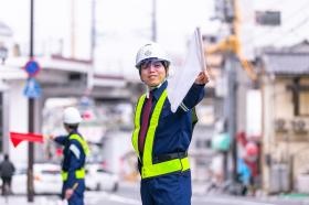 仕事風景です（交通誘導）