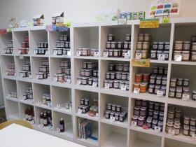 ファクトリー店内