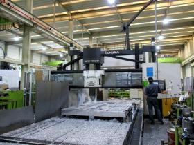 マシーナリー事業部 五面加工機