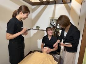 エステ技術研修風景