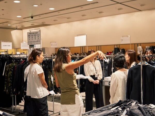 基本的に社員が常駐してますので、わからないことがあれば気軽に聞ける環境です！