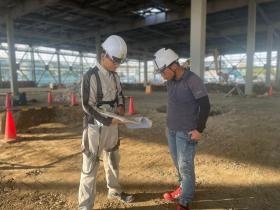 現場監督の仕事風景２