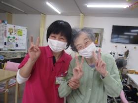 【笑うか笑わせるか】を方針に！