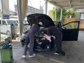 修理作業の様子