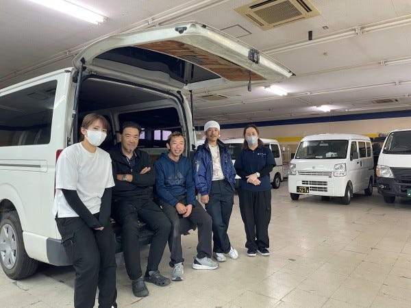 一緒に働くのは気さくなメンバーばかり！！わからないことは何でも聞いてください！！