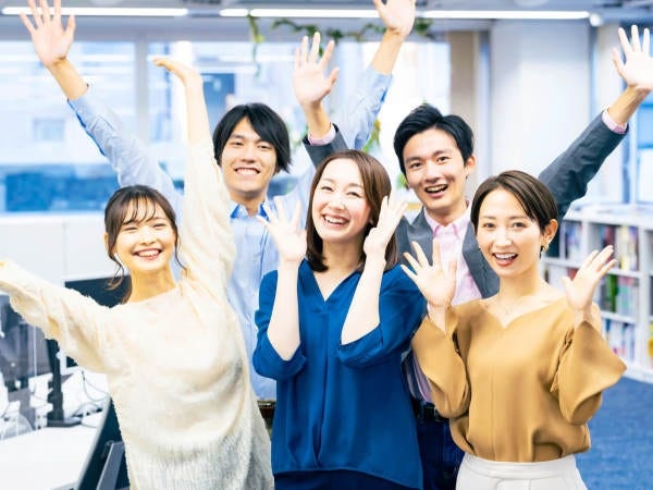 【20・30代活躍中】同期入社がたくさん！だから安心！【外部】トラこと