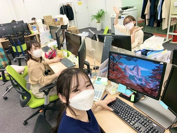 配属になるマーケティング課には3名所属（男2名、女1名）していて、平均年齢は26才。年齢、性別、社歴に関わらず提案でき、評価される環境です。