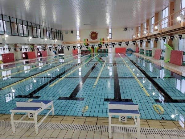 スイミングスクールコーチ