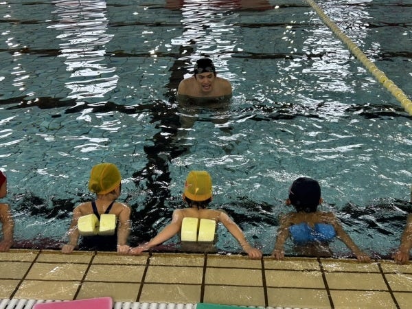 スイミングスクールコーチ