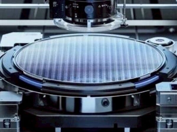 半導体製品の製造スタッフ（電子部品の製造）