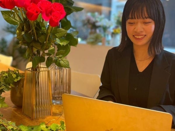 受付事務スタッフ・花屋のバックヤード受付事務（業種未経験）