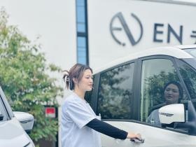 オープンしたばかりの職場です