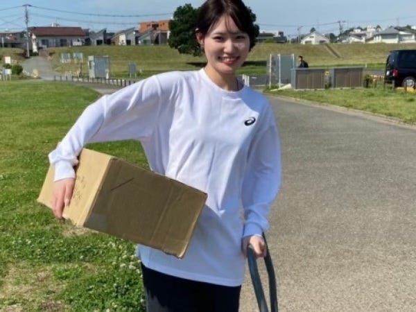 女性ドライバーも活躍中！重い荷物も台車で運べるので楽々！