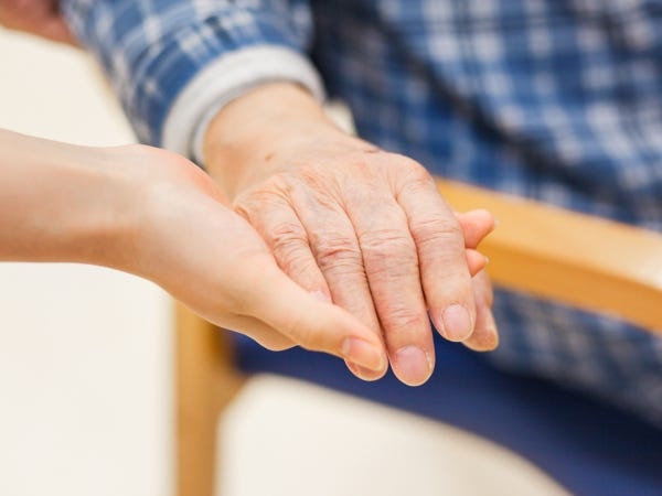 利用者様にじっくりと寄り添った介護を行いたい方、長く勤める優しい職員がお待ちしております。