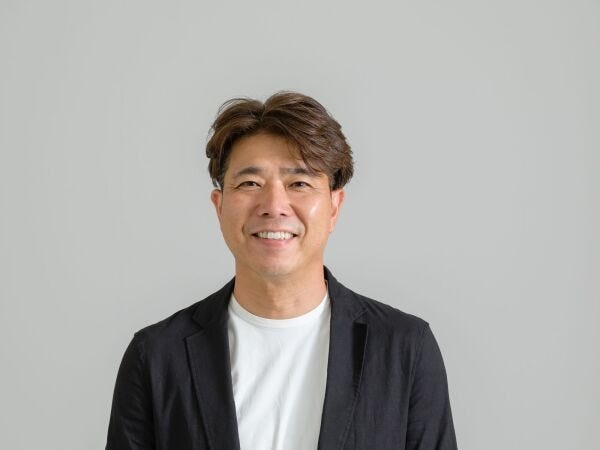 代表の髙橋です。社員の皆とともに一丸となって、全ての人に幸せを提供する企業となるよう努力を続けていきます。ぜひ弊社にて一緒に働きませんか！