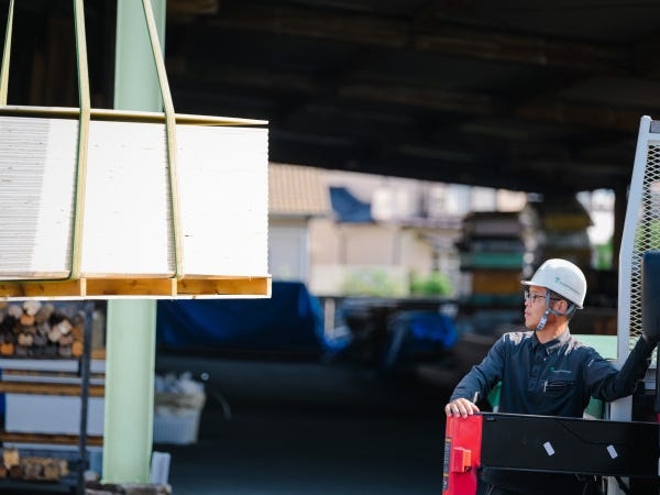 初めは先輩社員の同行からスタートして、しっかりと研修を通して知識や経験をつけていただきます。入社後は手厚いサポートがあります！
