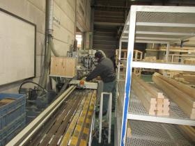 工場内作業風景