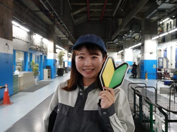 未経験スタートの先輩が約8割！前職は営業、接客など様々。工具の使い方から丁寧に教えていきますのでご安心ください♪