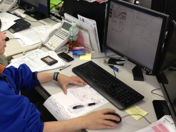 書類入力の一コマです