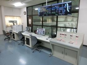 ポンプ施設を運転監視する操作室
