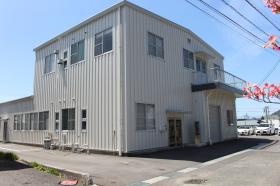 会社正面（２）：２０２０年に社屋をリフォームしました。